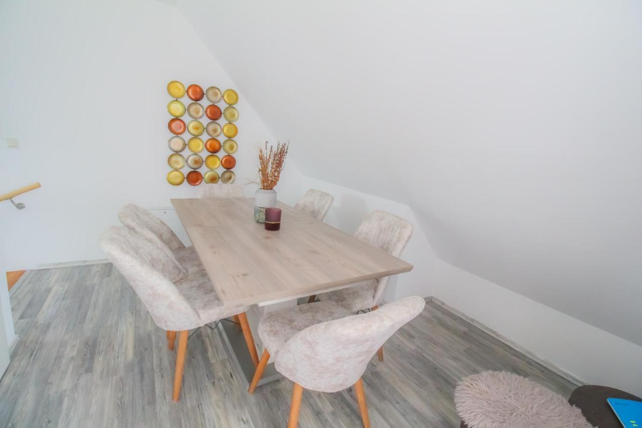 Private Triple Bedroom In Shared Dw171-4 * Viena
